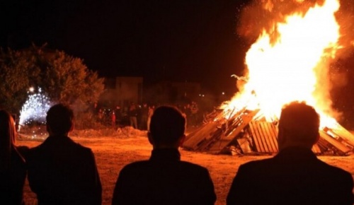 34 φορτηγά για απομάκρυνση υλικών λαμπρατζιάς