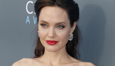 Η Angelina Jolie εξομολογείται ότι εμφάνισε παράλυση Bell πριν από το διαζύγιο