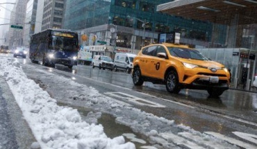 Κυκλοφοριακό χάος στη Σουηδία εξαιτίας σφοδρής χιονόπτωσης