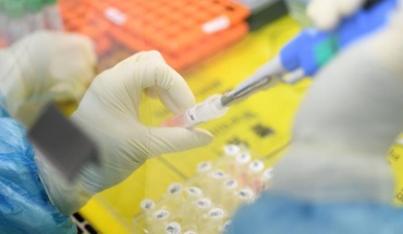 Η πρακτική της Ελλάδας για διαχείριση από έκθεση σε επιβεβαιωμένο κρούσμα εμπεριέχει κινδύνους