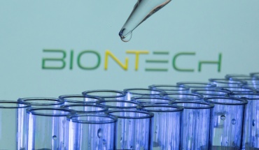 BioNTech: Υπερτριπλασιασμός κερδών για την εταιρεία με το πιο γνωστό mRNA εμβόλιο