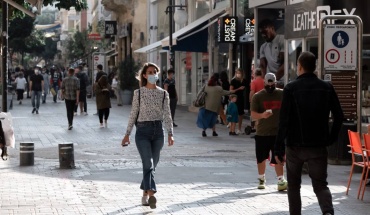 Τρεις θάνατοι, 10.879 κρούσματα, εκτόξευση θετικότητας στο 11,62%