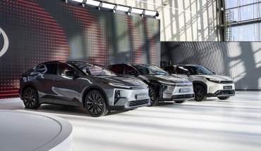 H Toyota επεκτείνει τη γκάμα των αμιγώς ηλεκτρικών μοντέλων