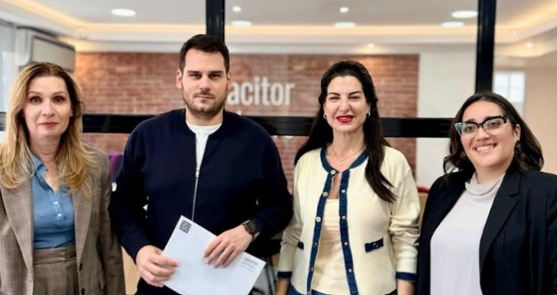 &Omicron; &Pi;&Alpha;&Sigma;&Upsilon;&Kappa;&Alpha;&Phi; &kappa;&alpha;&lambda;&omega;&sigma;&omicron;&rho;ί&zeta;&epsilon;&iota; &tau;&eta;&nu; Capacitor Partners &sigma;&tau;&omicron; &pi;&rho;ό&gamma;&rho;&alpha;&mu;&mu;&alpha; &ldquo;Ambassadors of Life&rdquo;