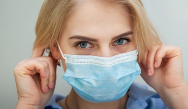 Ποια είναι τελικά η κατάλληλη μάσκα- Τα νέα για τις μεταλλάξεις