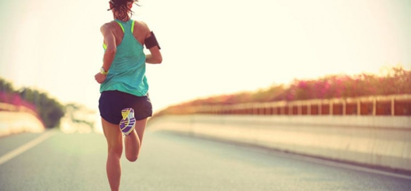 Οι δρομείς που δεν κοιμούνται καλά αντιμετωπίζουν διπλάσιο κίνδυνο τραυματισμών