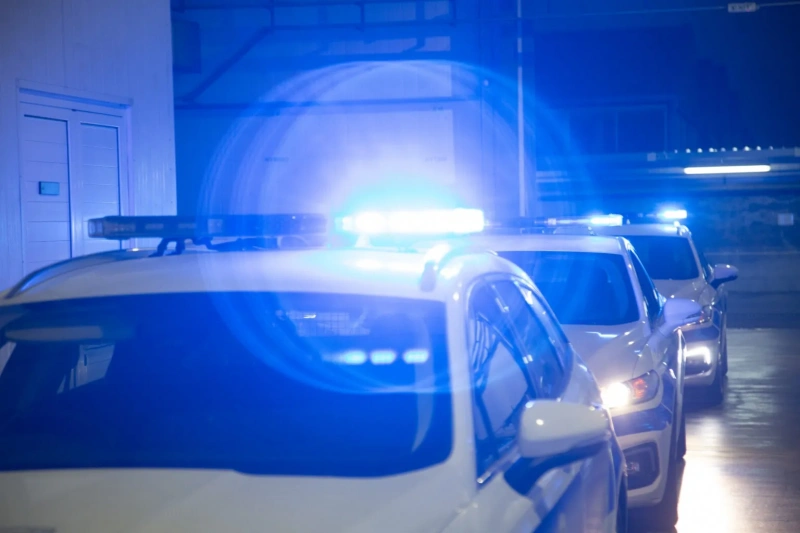 &Tau;έ&sigma;&sigma;&epsilon;&rho;&alpha; ά&tau;&omicron;&mu;&alpha; &sigma;&upsilon;&nu;έ&lambda;&alpha;&beta;&epsilon; &eta; &Alpha;&sigma;&tau;&upsilon;&nu;&omicron;&mu;ί&alpha; &sigma;&tau;&omicron; &pi;&lambda;&alpha;ί&sigma;&iota;&omicron; &epsilon;&pi;&iota;&chi;&epsilon;&iota;&rho;ή&sigma;&epsilon;&omega;&nu;