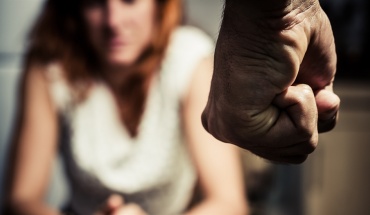Έντονη ανησυχία για προστασία θυμάτων βίας