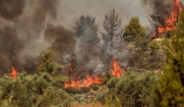 Η Ελλάδα στέλνει 20 τόνους αντιπυρικού υγρού μέσω ΕΕ