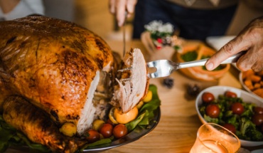 Κοτόπουλο VS γαλοπούλα: Τι να προτιμήσουμε στο εορταστικό τραπέζι