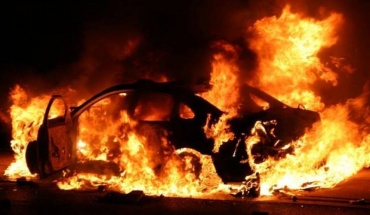 Τυλίχθηκε στις φλόγες όχημα στον Στρόβολο
