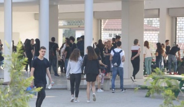 Υπ. Παιδείας: Ψύκτες νερού σε 25 σχολεία ετησίως