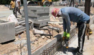 Υποχρεωτική διακοπή υπαίθριων βαριών και μέτριων εργασιών και την Πέμπτη
