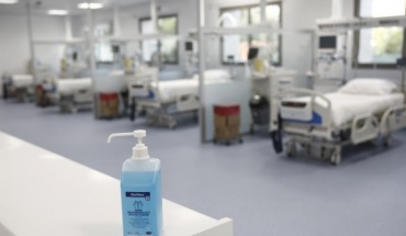Νέο αρνητικό ρεκόρ στην Ελλάδα με 667 κρούσματα κορωνοϊού