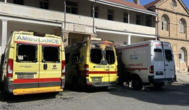 Καταστράφηκαν τέσσερα ασθενοφόρα από πυρκαγιά
