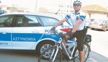 Σύλληψη 29χρονου καταζητούμενου που προέταξε μαχαίρι σε αστυνομικούς