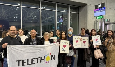 H φιλανθρωπική πτήση του Telethon Kύπρου αναχώρησε με τη Wizz Air για Λονδίνο