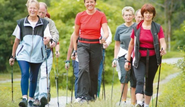 Το "σκανδιναβικό περπάτημα" βοηθά στη βελτίωση της καρδιακής λειτουργίας