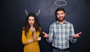 Τα ετερώνυμα έλκονται ή μήπως...όχι και τόσο