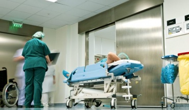 Ιδιωτικά νοσηλευτήρια: Παίρνουν χρήματα… και μετά στέλνουν ασθενείς στα δημόσια